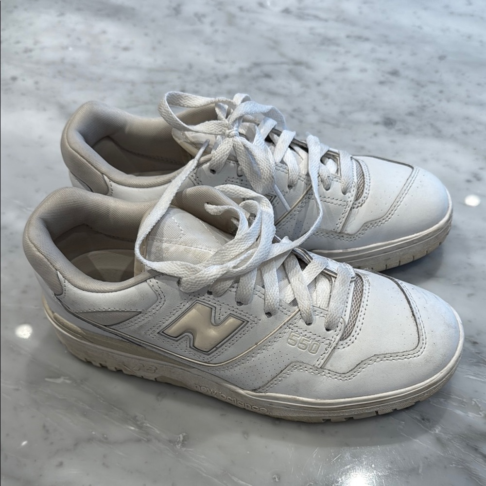 New Balance 550 White Sneakers Size 8.5